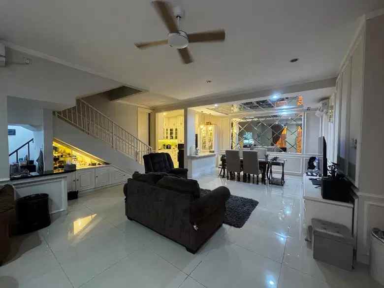 dijual rumah discovery bintaro