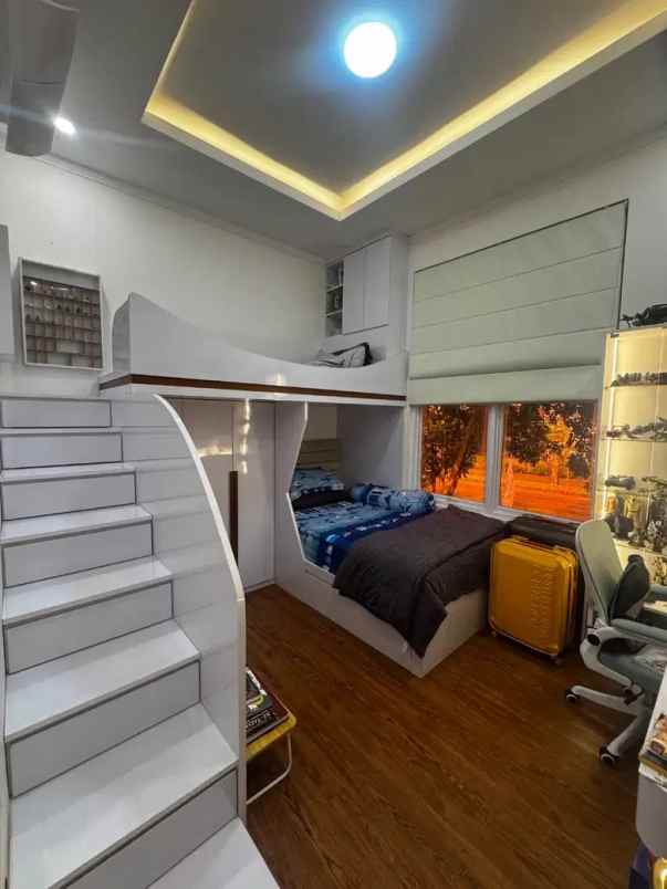 dijual rumah discovery bintaro