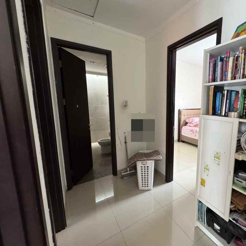 dijual rumah disovery bintaro