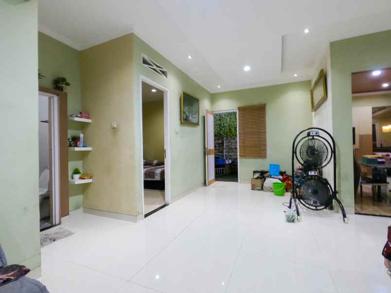 dijual rumah duta bintaro