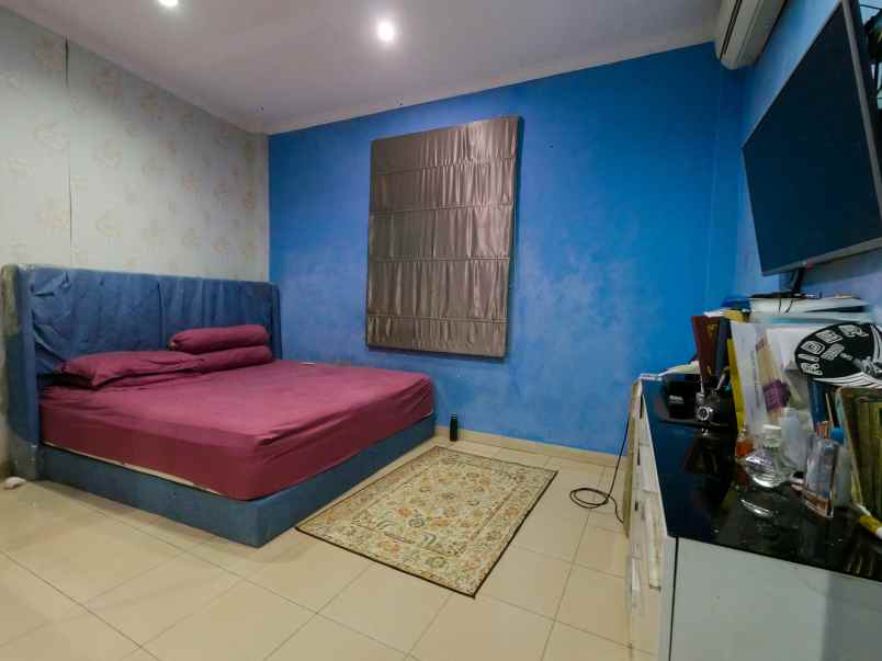 dijual rumah duta bintaro