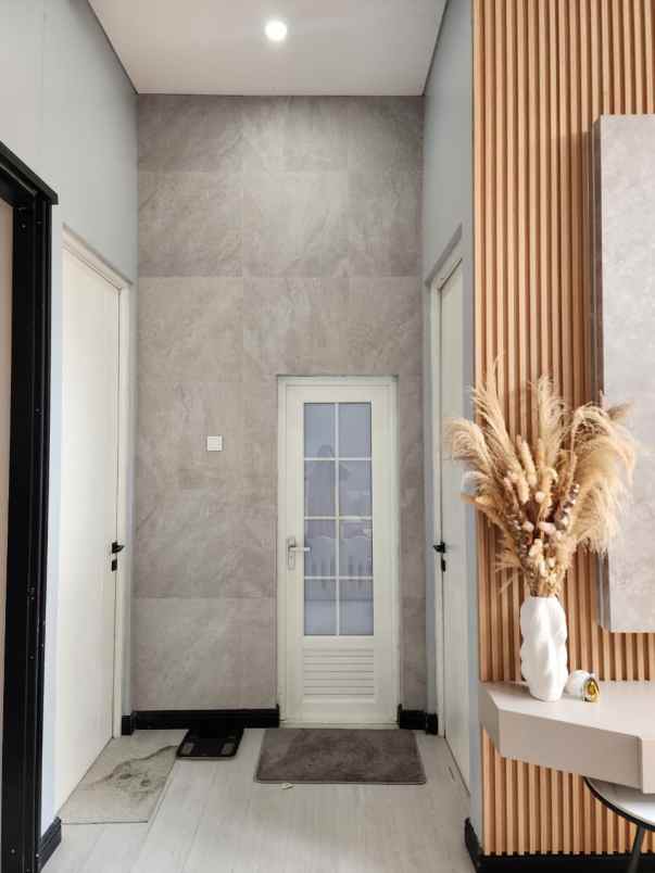 dijual rumah estetik cluster ifolia harapan indah 2