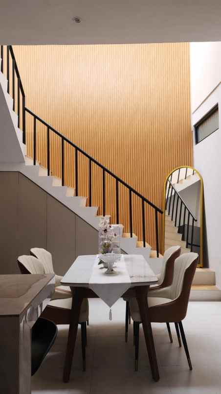 dijual rumah estetik cluster ifolia harapan indah 2