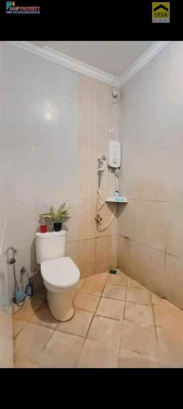 dijual rumah galaxy bekasi selatan kota