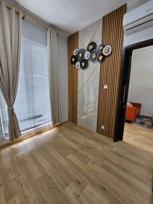 dijual rumah graha raya bintaro