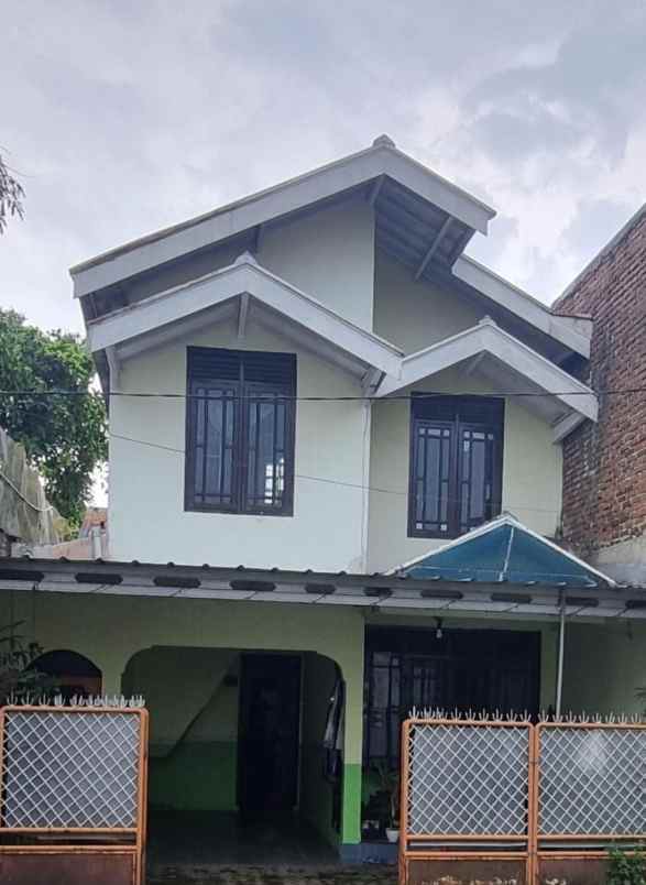 dijual rumah gunung batu