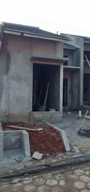 dijual rumah gunung putri bojong kulur