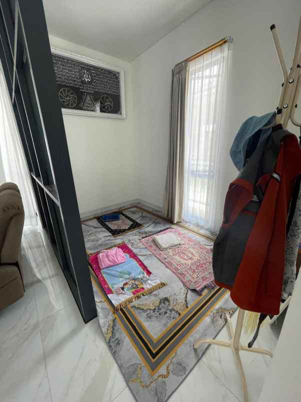 dijual rumah hook eonna cluster aerra bsd 3 lantai