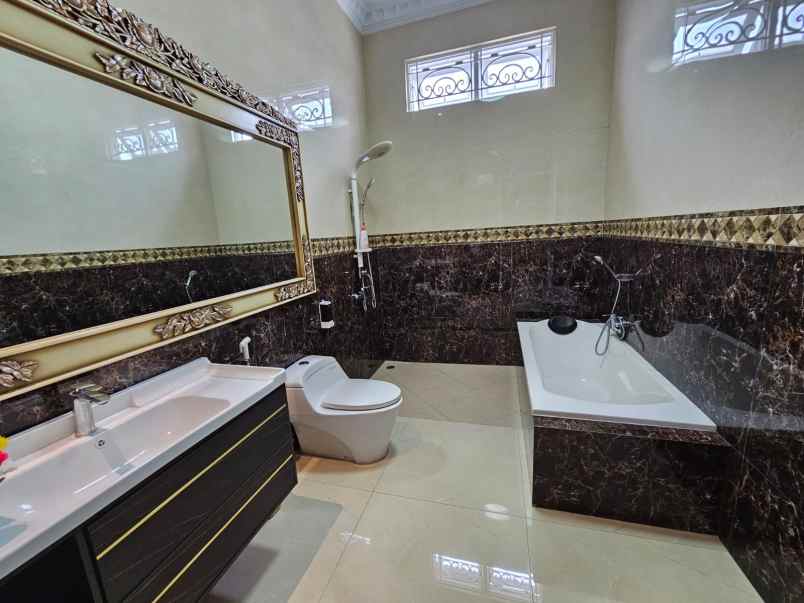 dijual rumah jakapermai