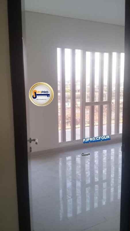 dijual rumah jakarta garden city