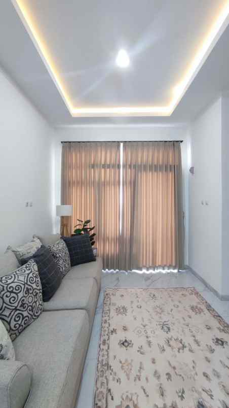 dijual rumah jalan alternatif kota