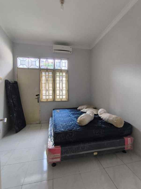 dijual rumah jalan cempaka putih tengah