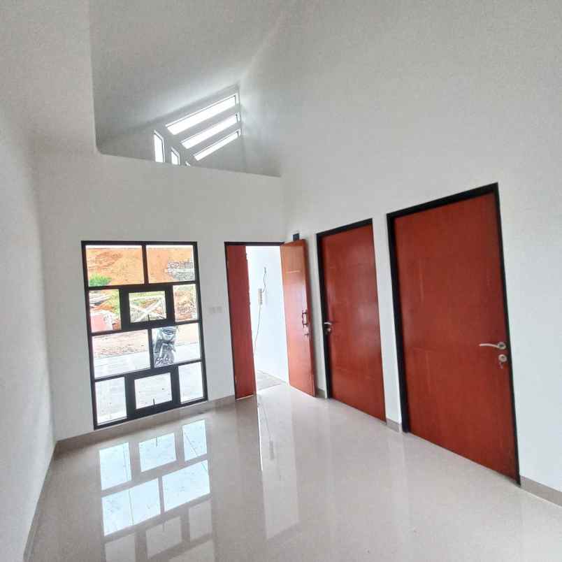 dijual rumah jalan jatihandap atas