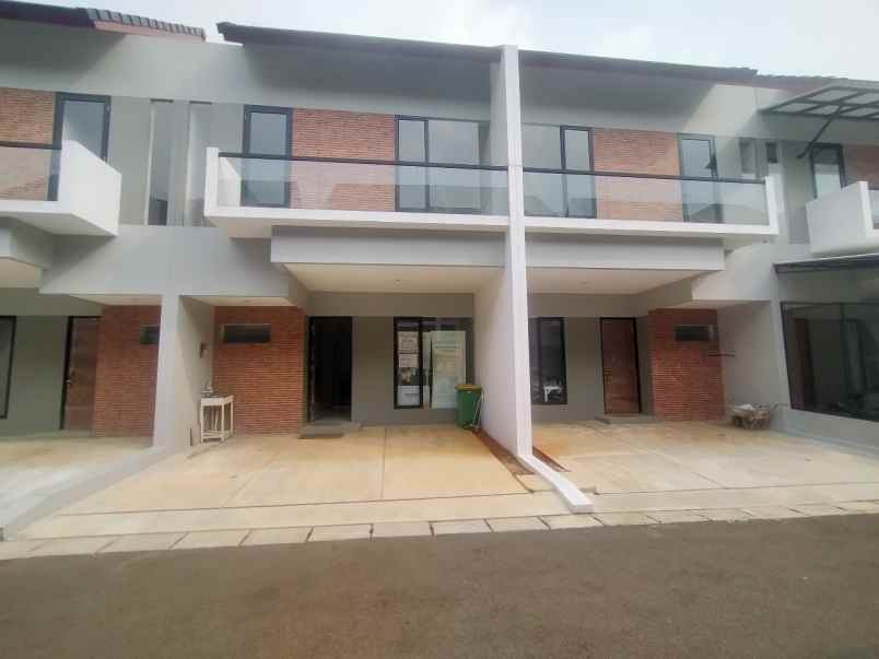 dijual rumah jalan kebagisan