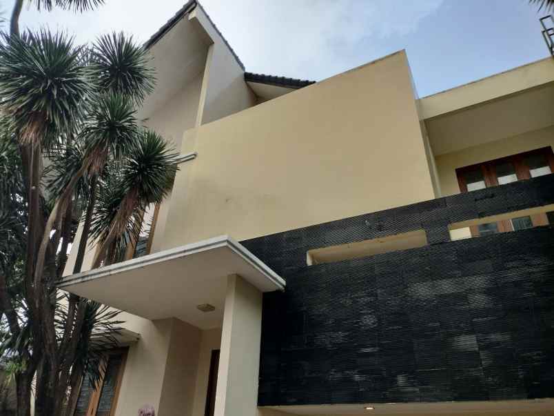 dijual rumah jalan kemang jakarta selatan