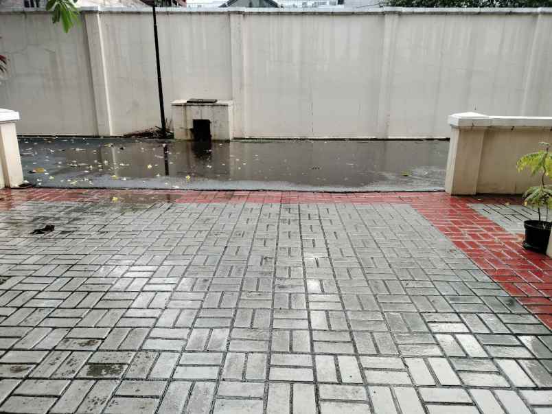 dijual rumah jalan kemang jakarta selatan