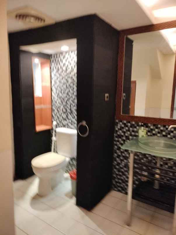 dijual rumah jalan kemang jakarta selatan