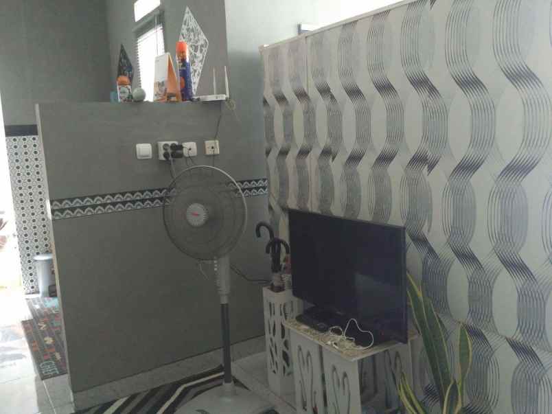 dijual rumah jalan komplek bni bedahan