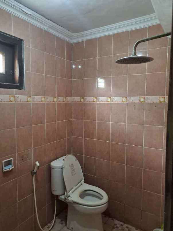 dijual rumah jalan palagan km 9