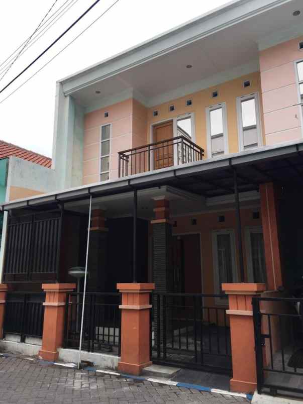 dijual rumah jalan randusari semarang