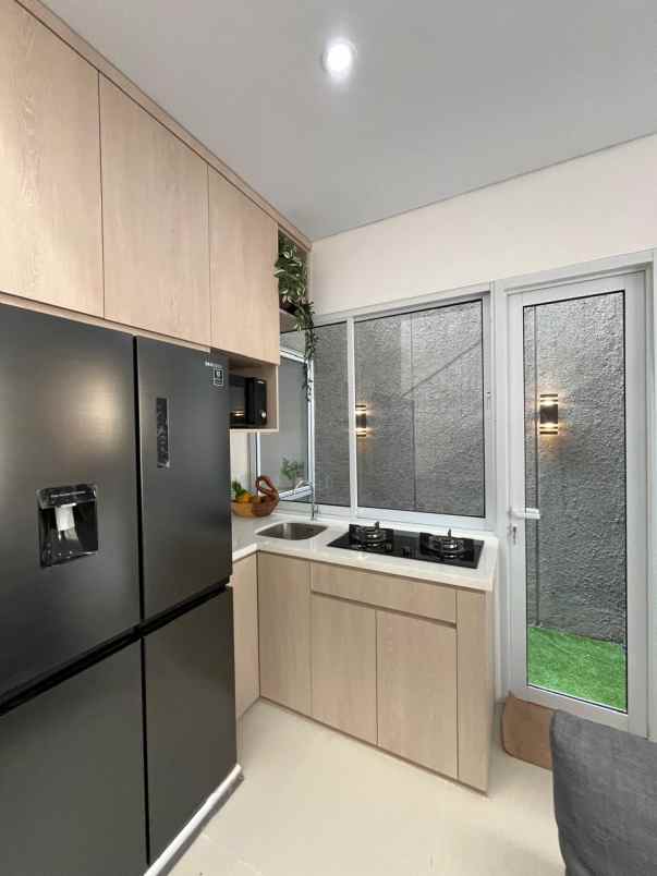 dijual rumah jalan raya bintaro ciputat