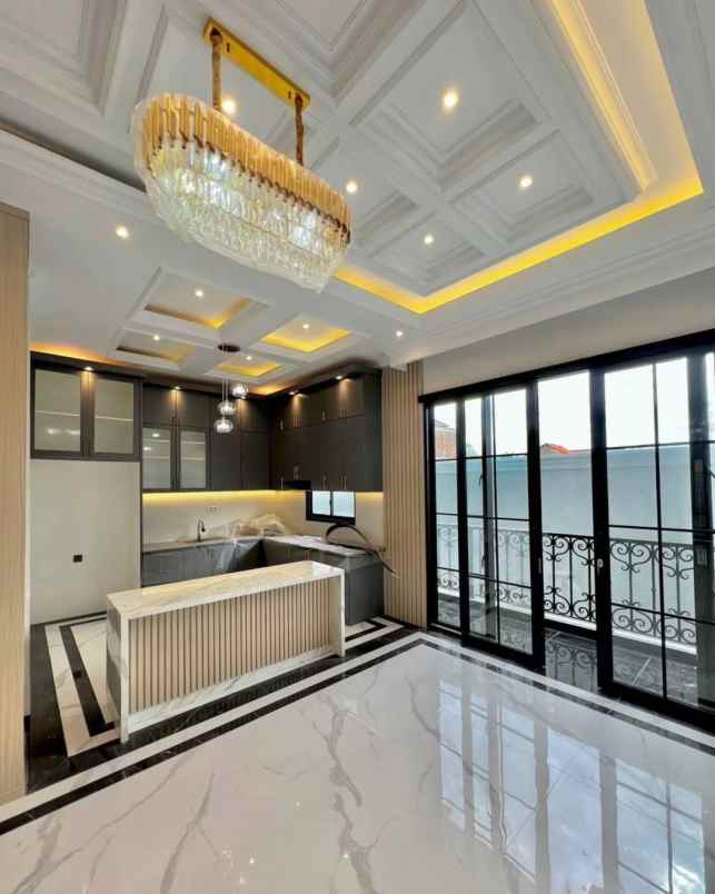 dijual rumah jalan raya jagakarsa