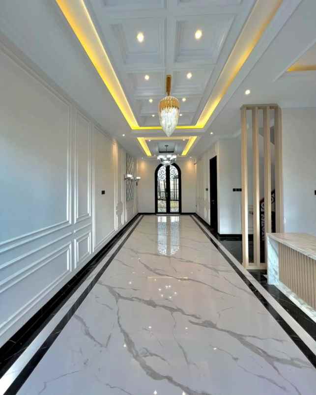 dijual rumah jalan raya jagakarsa