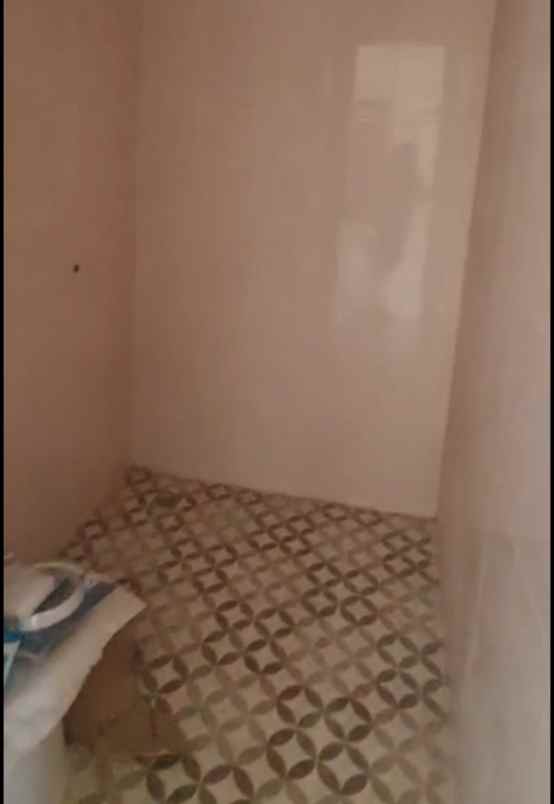 dijual rumah jalan raya mabes tni cilsngkap