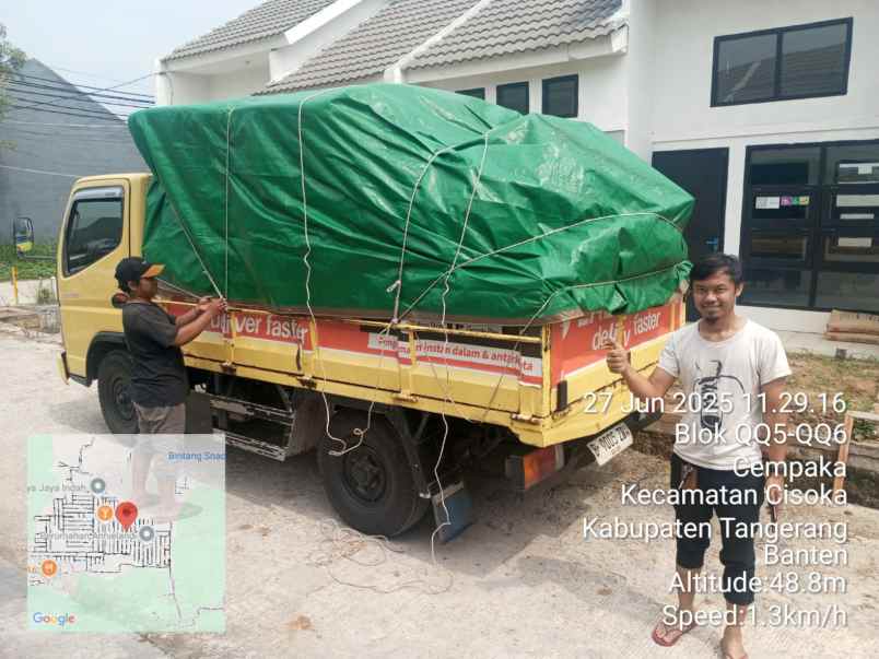 dijual rumah jalan raya megu cisoka