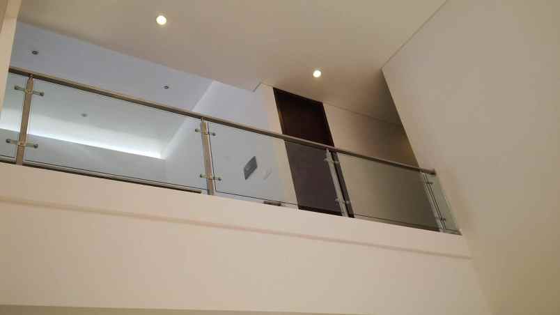 dijual rumah jalan raya puputan