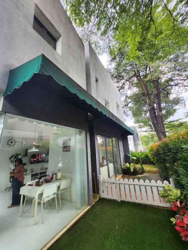 dijual rumah jalan raya rc veteran