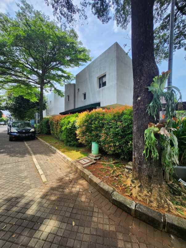 dijual rumah jalan raya rc veteran