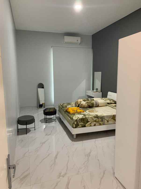 dijual rumah jalan rungkut harapan