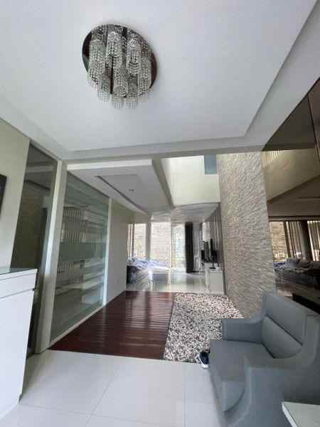 dijual rumah jalan stonegate citraland