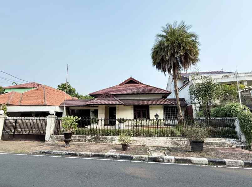 dijual rumah jalan tegal