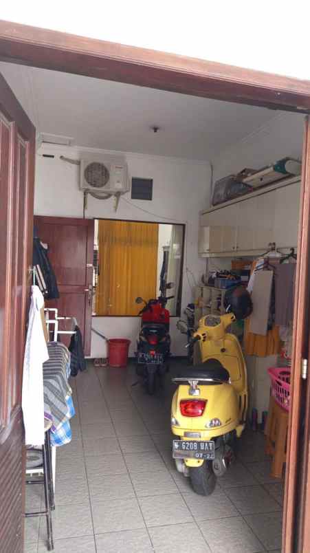 dijual rumah jalan teluk arjosari