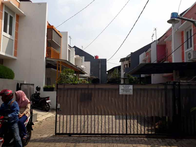 dijual rumah jatiasih kota bekasi
