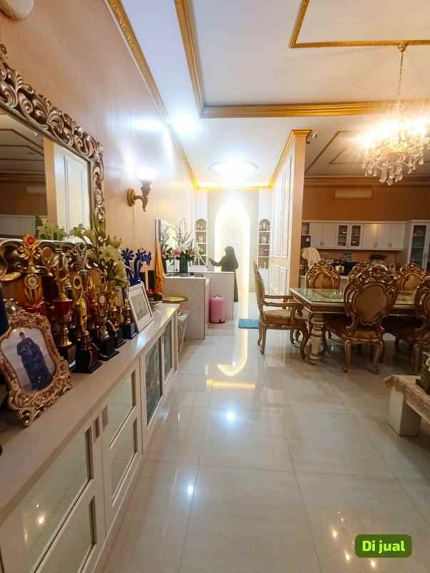 dijual rumah jatibening