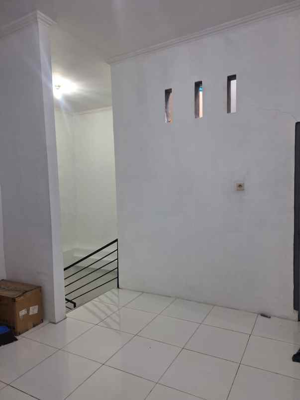dijual rumah jatimulya