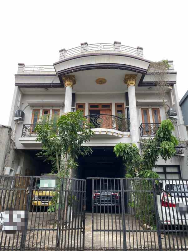 dijual rumah jatinegara