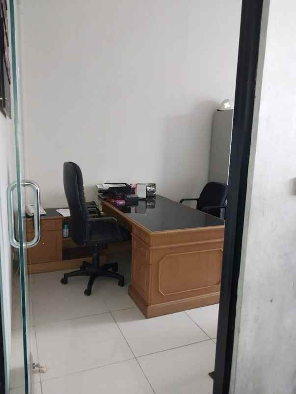 dijual rumah jatinegara