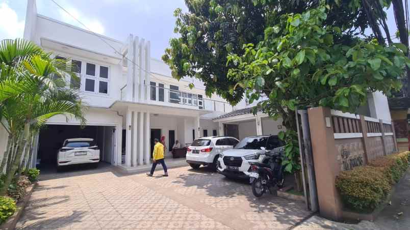 dijual rumah jatipadang
