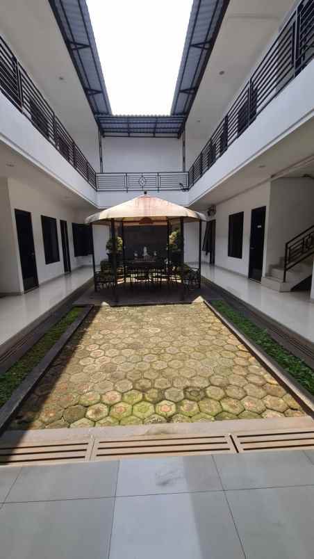 dijual rumah jatipadang