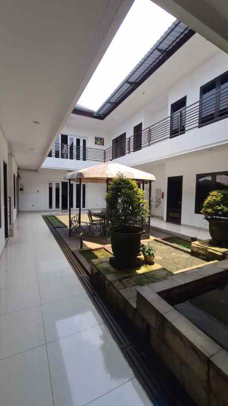 dijual rumah jatipadang