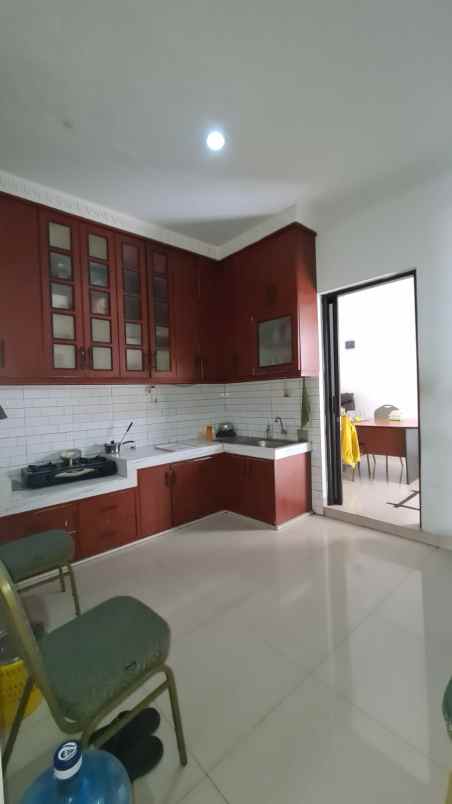 dijual rumah jatipadang