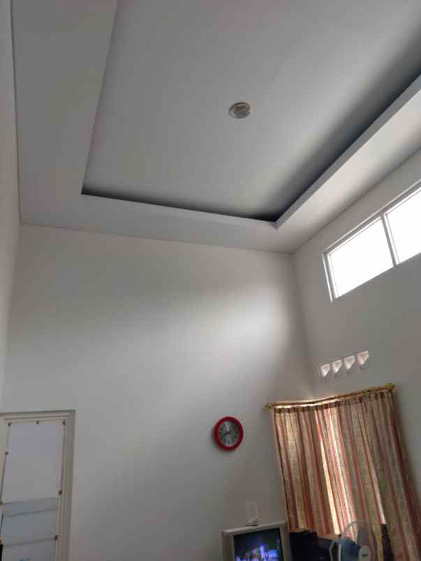 dijual rumah jipangan