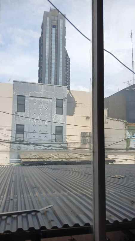 dijual rumah jl anggrek setiabudi karet