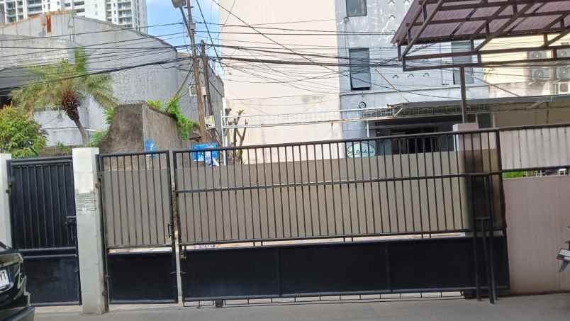 dijual rumah jl anggrek setiabudi karet