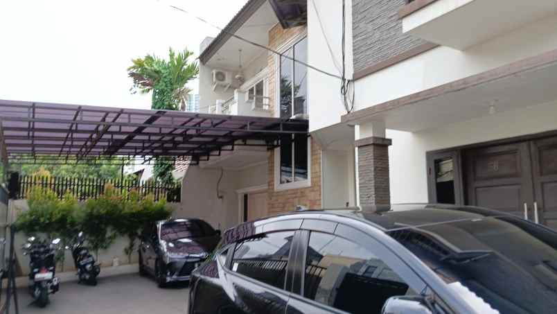 dijual rumah jl anggrek setiabudi karet
