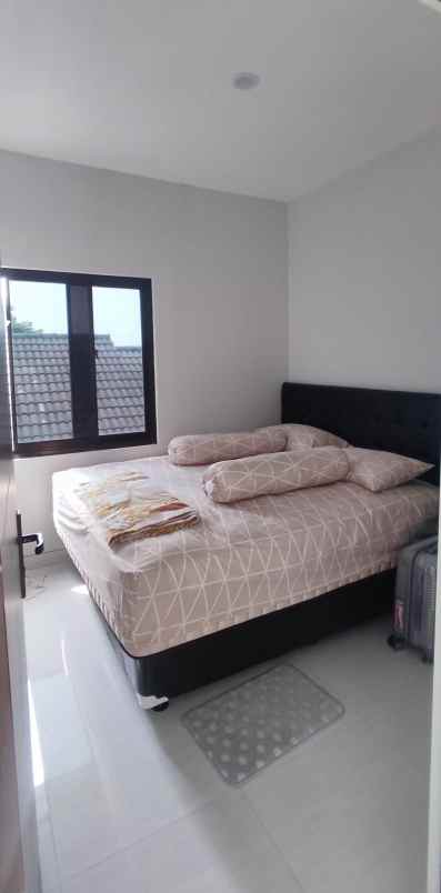 dijual rumah jl bogor nirwana residence